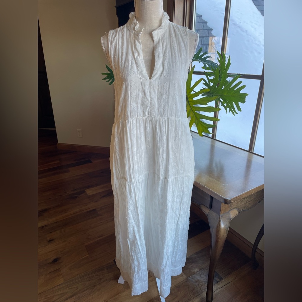 Women's White Sleeveless Maxi Dress - Lightweight Textured Tiered Design